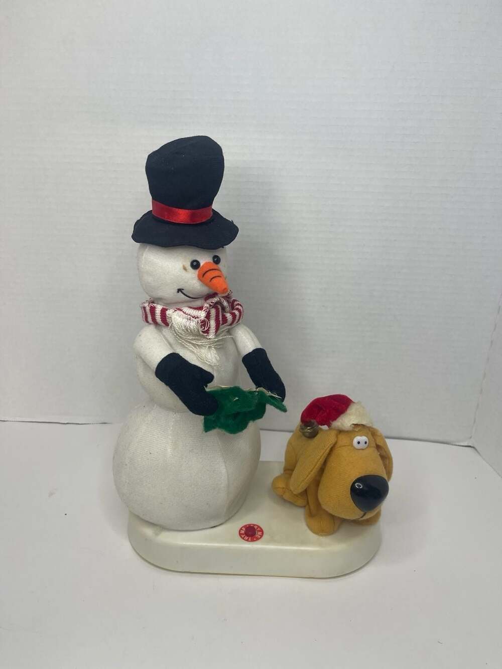 (Fully Repaired) Square Island Snowman And Peeing Dog Animated Musical Holiday